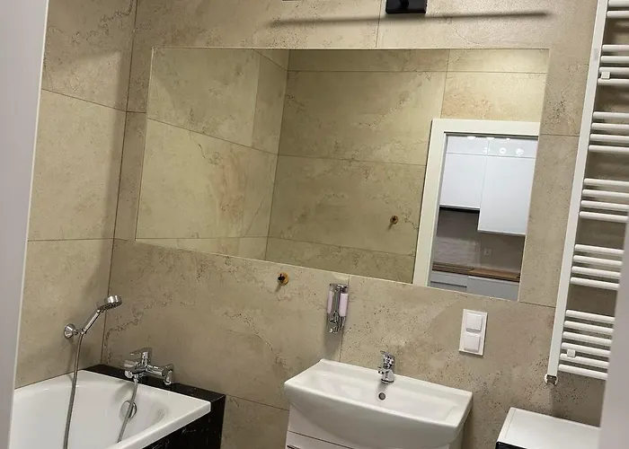 Janickiego 166 Parking Free Poznan